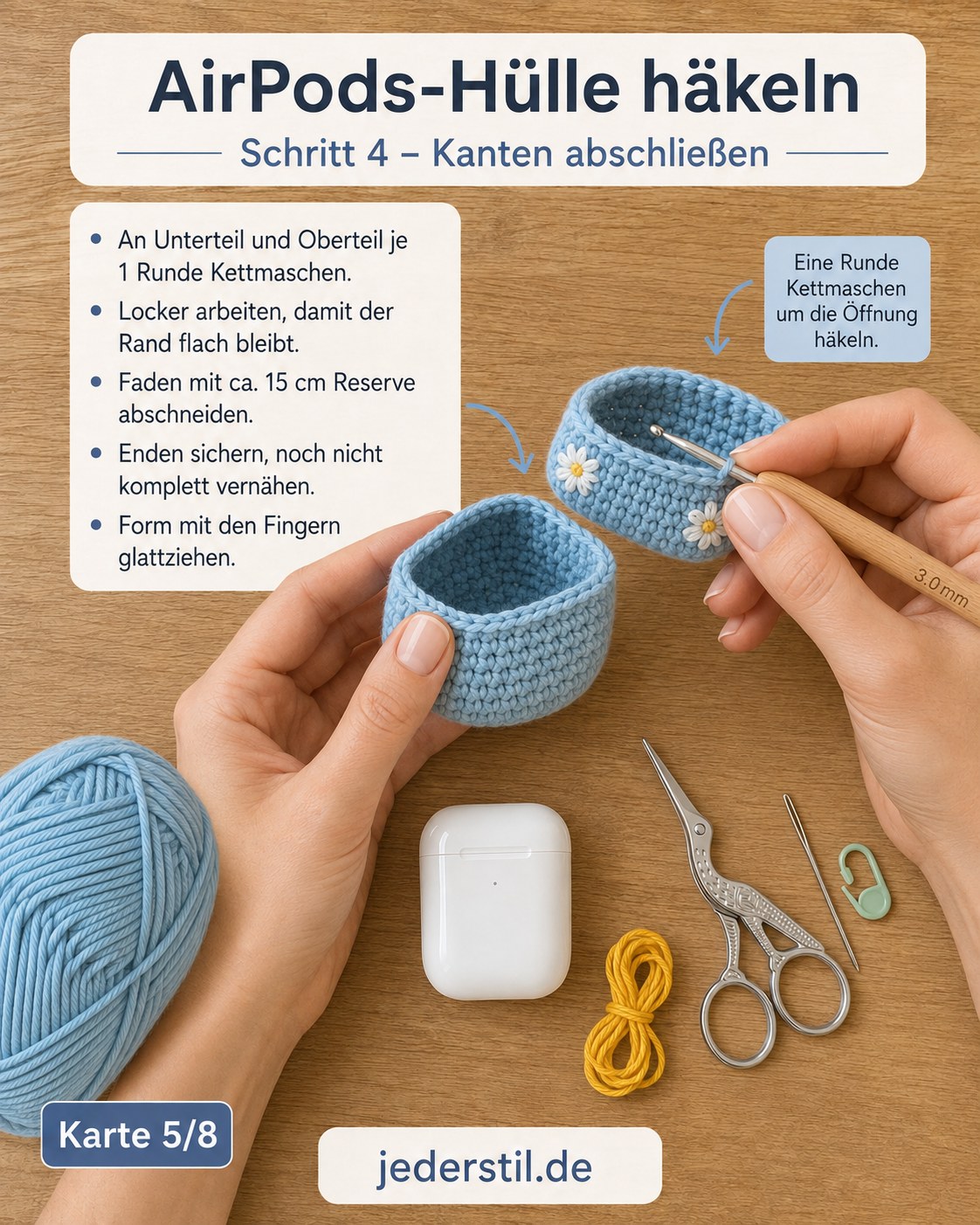 Kettmaschen schließen die Kanten beim AirPods-Hülle häkeln mit Blümchen sauber ab