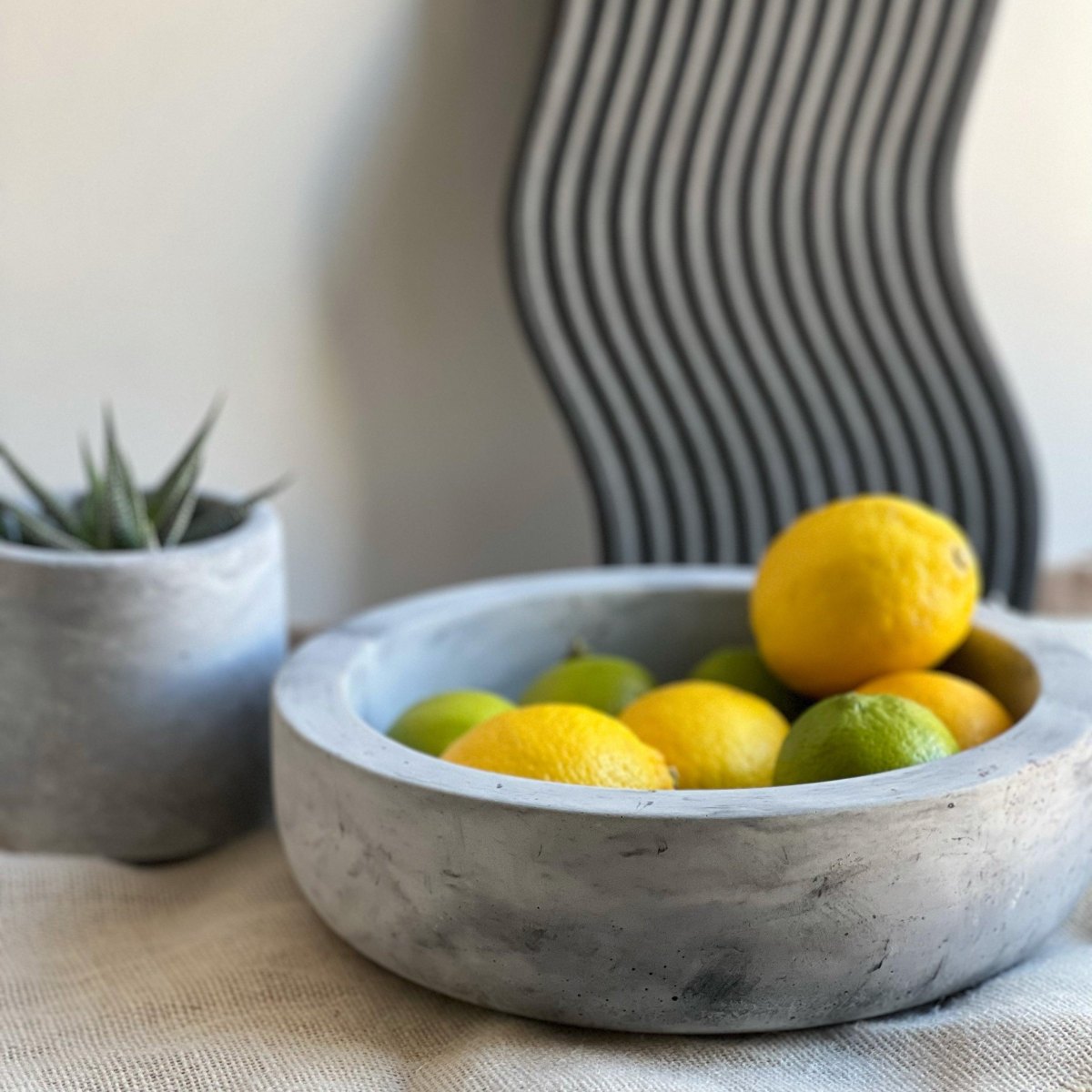 Betonschale Gartentisch