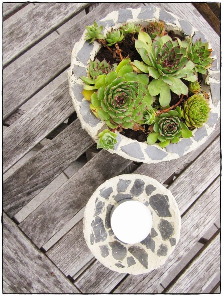 Betonschale mit Mosaik