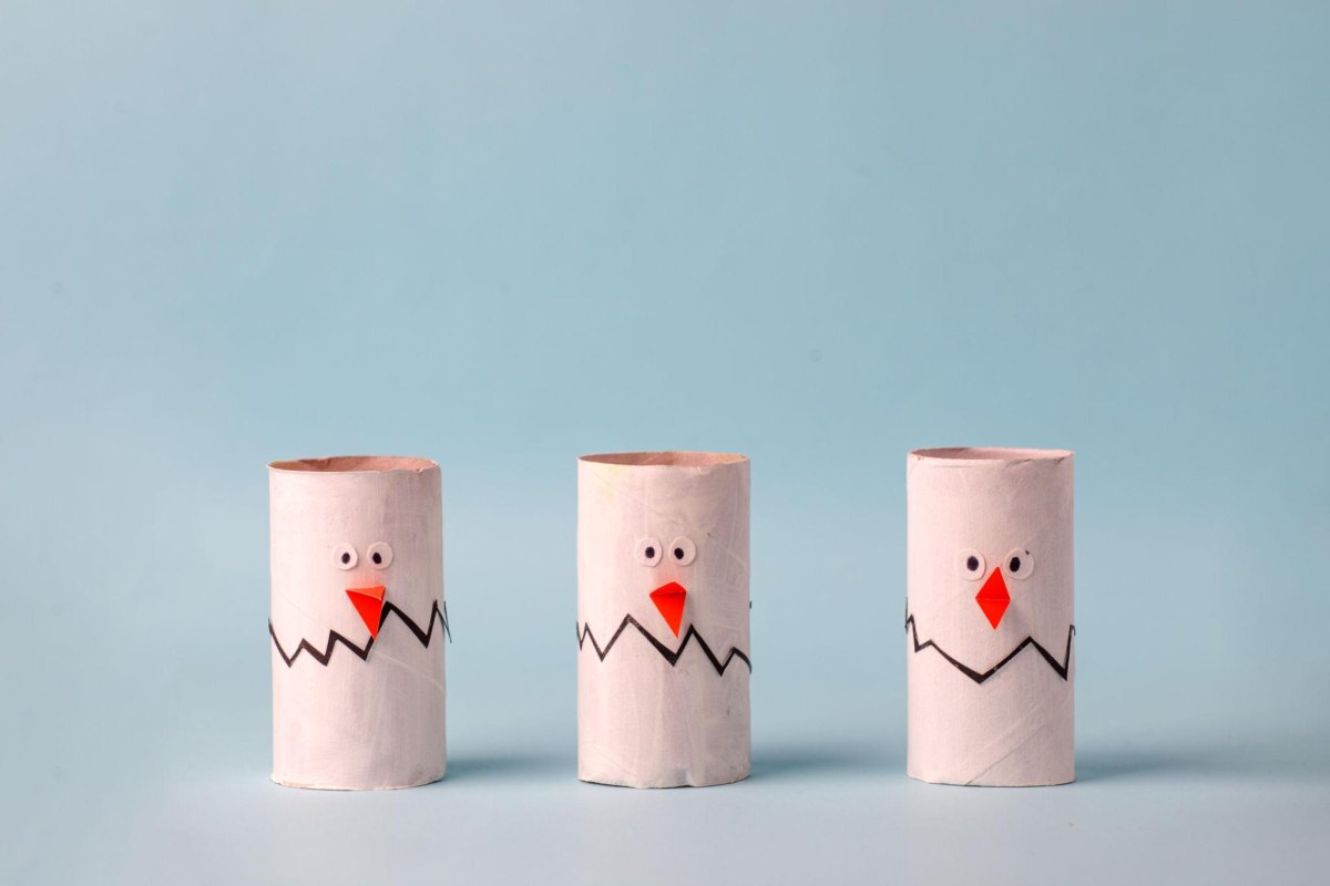 Klopapierrollen Osterfiguren basteln kreative Ideen