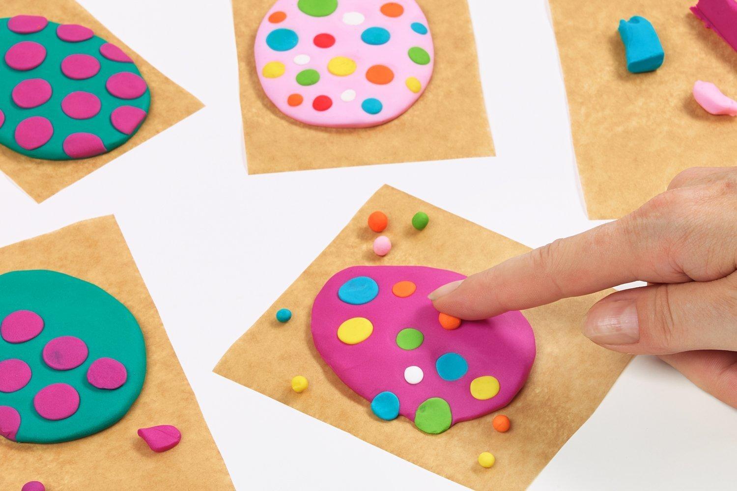 Bunte Knete Ostereier Dekoration