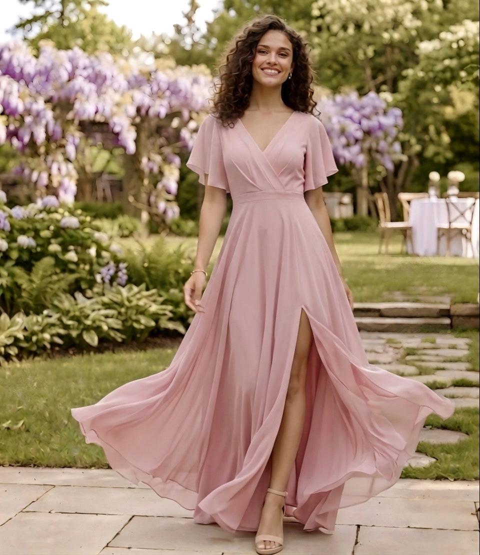 Romantisches bodenlanges Chiffonkleid für eine Hochzeit am Abend