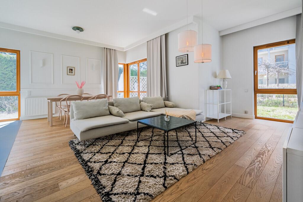 Teppich auf Holzboden Wohnzimmer