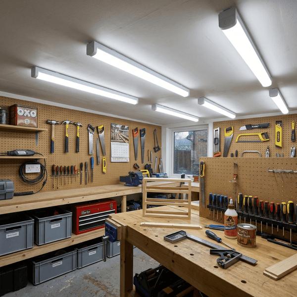 Industrielle LED Röhren Werkstatt