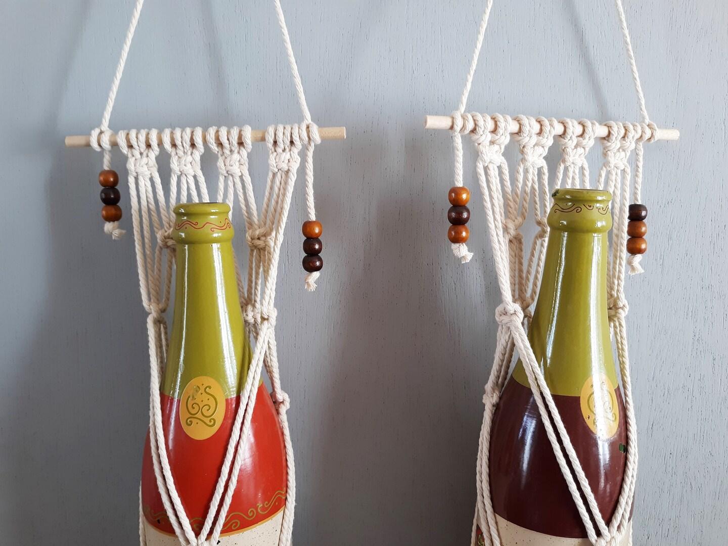 Makramee Flaschenhalter mit Holzperlen