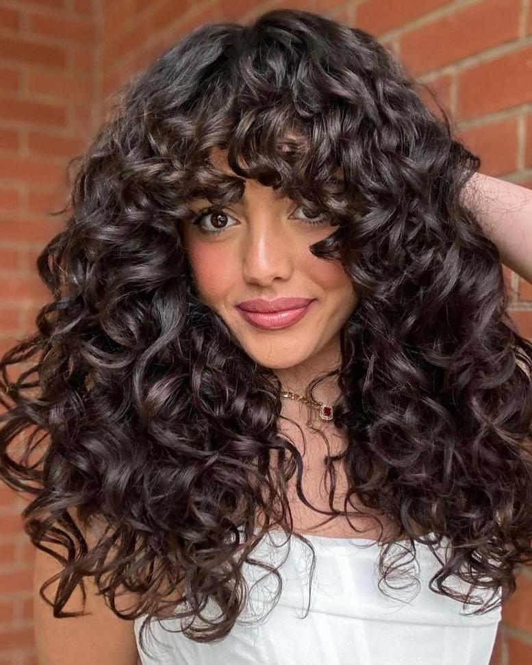 Curly Hairstyles Ideen für natürliche Locken Looks