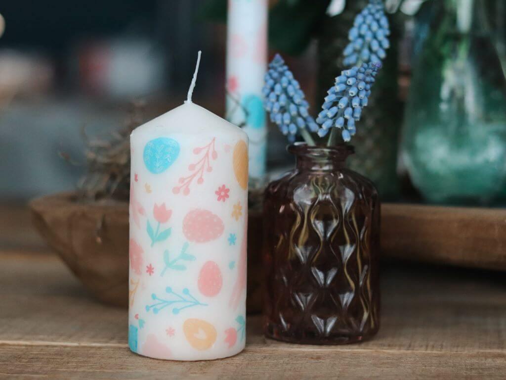 Osterkerzen mit Frühlingsmotiven