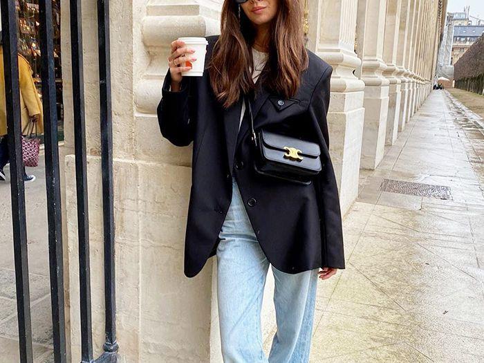 Frau mit Oversize Blazer Outfit