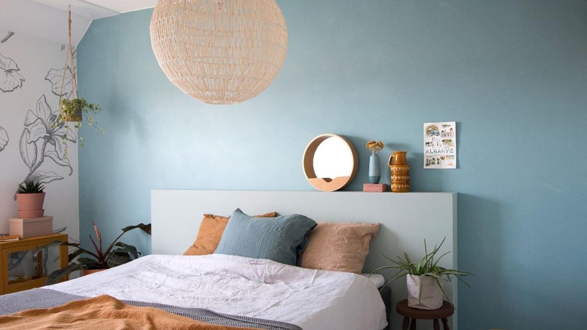 Pastellfarbene Kreidefarben Wand im Schlafzimmer