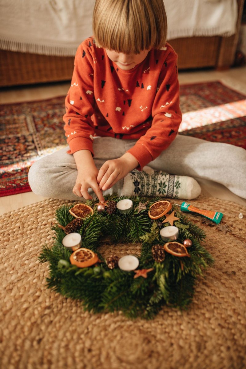 Weihnachtskranz Naturmaterialien Kinder