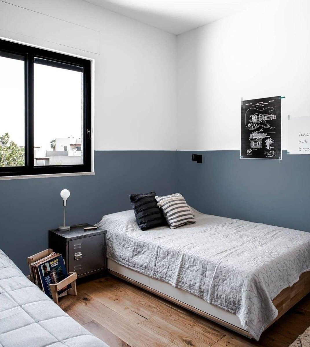 Zweifarbige Wand kleines Schlafzimmer